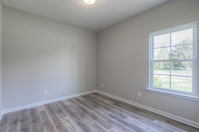 Foto del edificio - BRAND NEW 3 Bed 2 Bath Home with Fenced in...