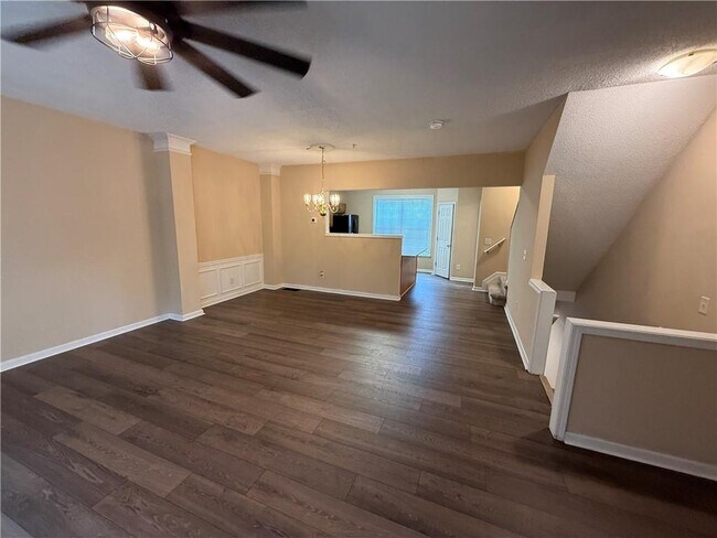 Foto del edificio - 161 Riverstone Commons Cir