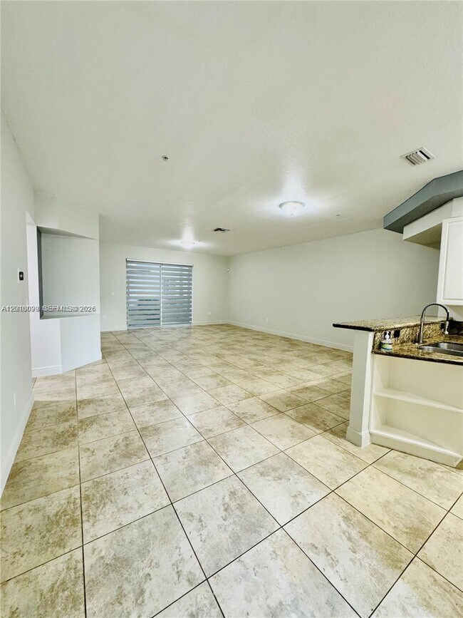 Foto del edificio - 12430 SW 50th St