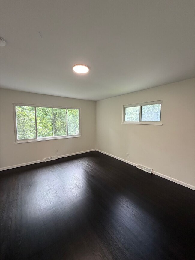 Foto del edificio - 2376 Westwood Dr