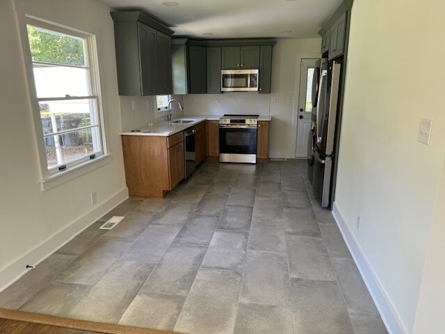 Building Photo - 109 Brookview Cir