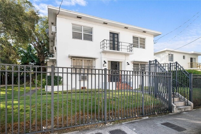 Foto del edificio - 520 SW 6th St