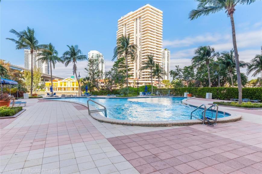 2 bedroom in Sunny Isles Beach FL 33160 - 2 bedroom in Sunny Isles Beach FL 33160
