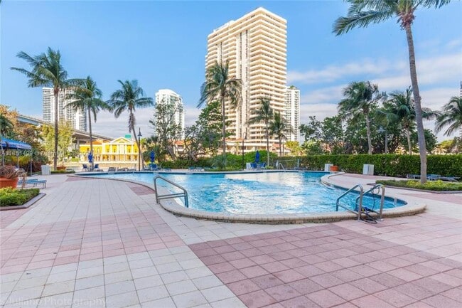 2 bedroom in Sunny Isles Beach FL 33160 - 2 bedroom in Sunny Isles Beach FL 33160 Apartment