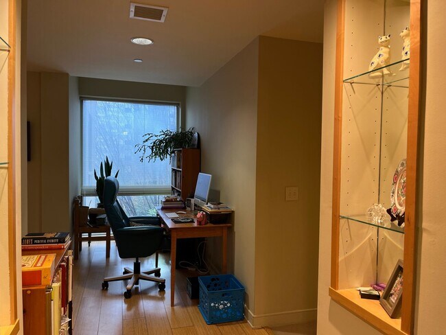 Foto del interior - Gateway Commons