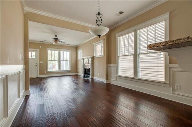 Foto del edificio - Awesome 2BE/2BA in the Carothers Farms!!