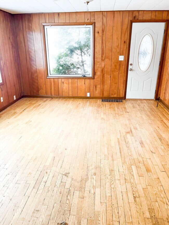 Foto del edificio - 2 bed 1 bath home