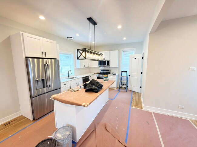 Foto del edificio - 858 N Paulina St