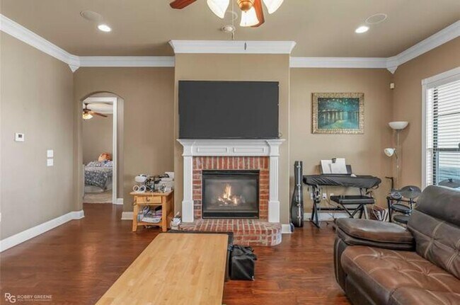 Foto del edificio - Gorgeous 4 Bedroom Home with Bonus Room in Bossier!