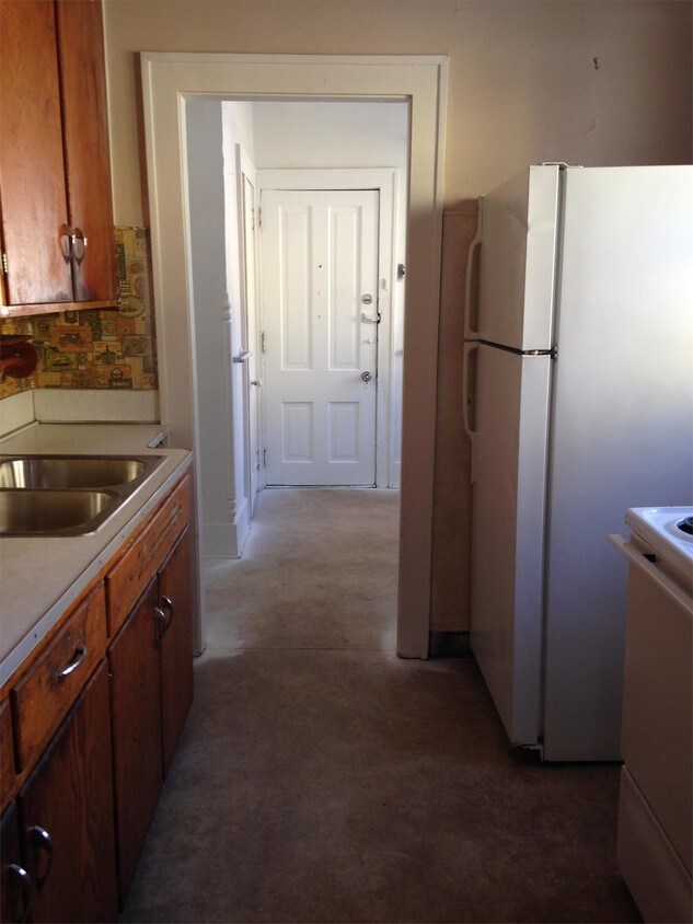 Primary Photo - 1020 25th St