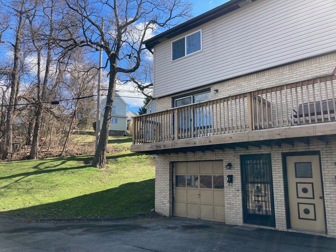 313 Mystic Ave, East Mc Keesport, PA 15035 Townhome Rentals in East