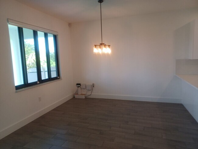 Building Photo - Available Now: Spacious 3 Bedroom / 2 Bathroom With a Large Fenced Yard