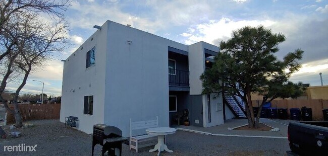 Foto del edificio - 12736 Singing Arrow Ave SE