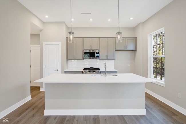 Building Photo - 502 Gilder Dr