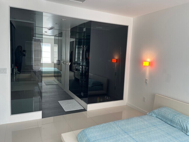 Foto del edificio - 1460 Ocean Dr