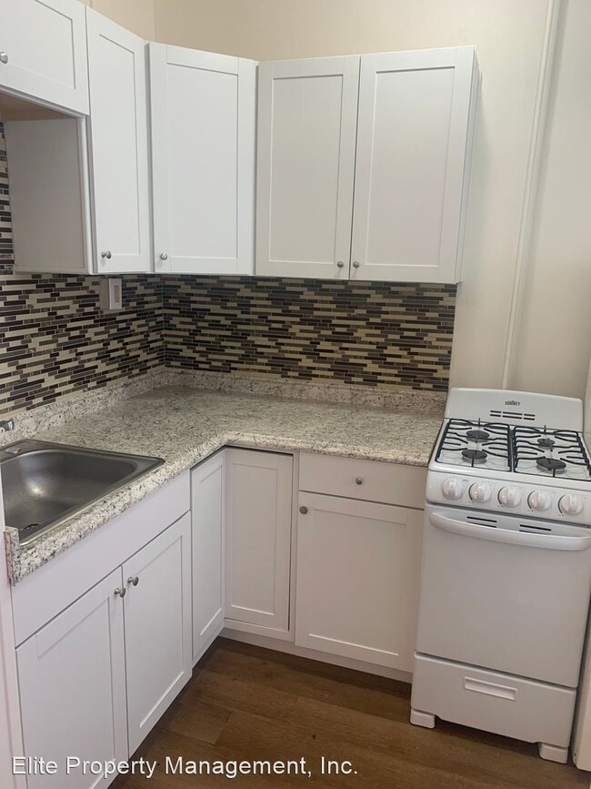 Building Photo - 1 br, 1 bath House - 606 E Market St., 2nd...