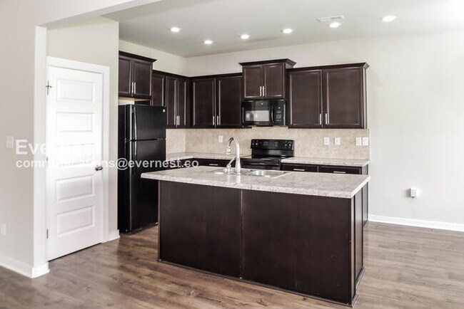 Foto del edificio - 120 Grip Dr