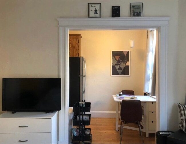 Foto del edificio - 122 Riverway