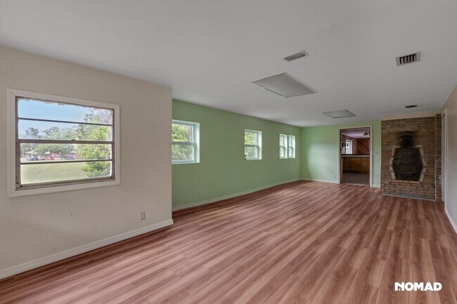 Foto del edificio - Charming 3BR House in Lake Butler