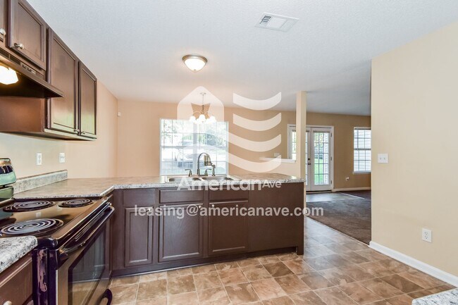 Foto del edificio - 2152 Oak St