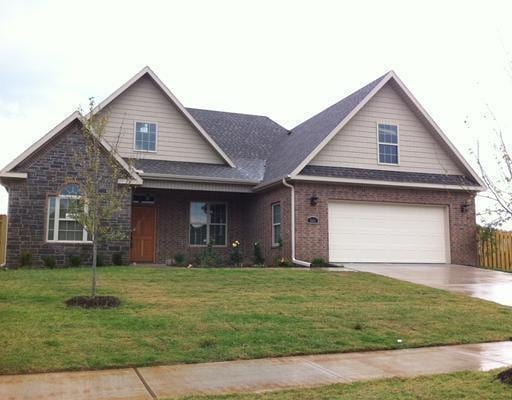 Foto principal - 3401 SW 8th St