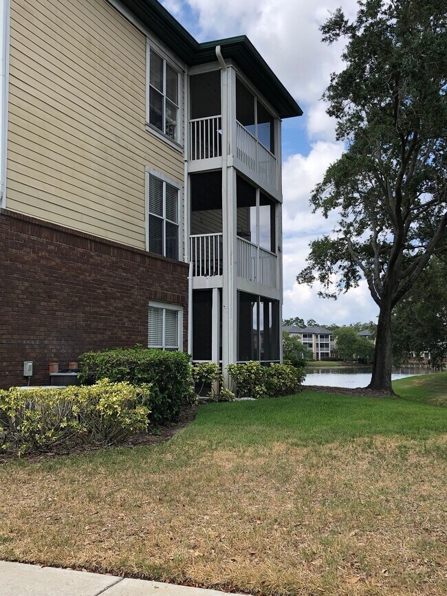 Foto del edificio - 10122 Winsford Oak Blvd