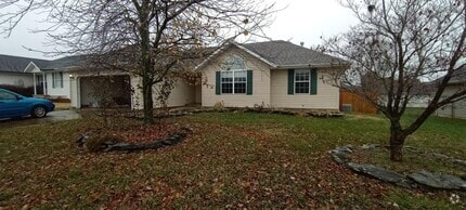Building Photo - 508 N Douglas Dr