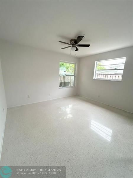 Foto del edificio - 1105 SW 12th Ct