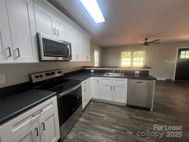 Foto del edificio - 2775 S US 321 Hwy