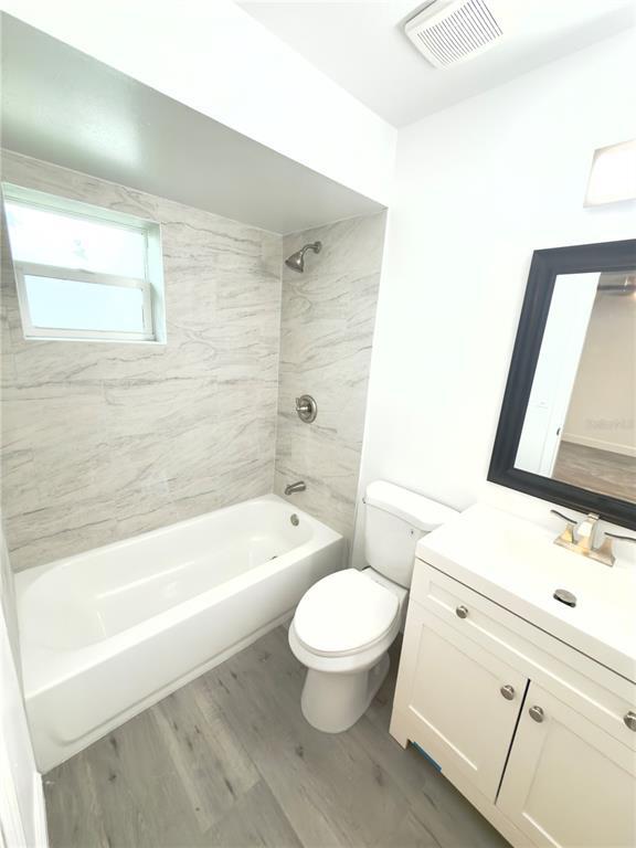 Foto del edificio - 1442 Candlewyck Dr