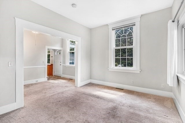 Building Photo - 54 Harris St