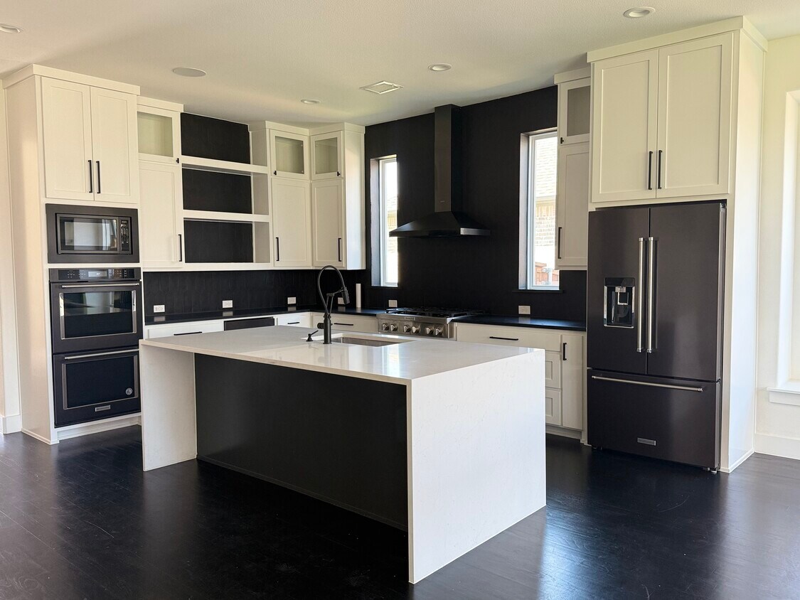 Foto principal - 3770 Brazoria Dr