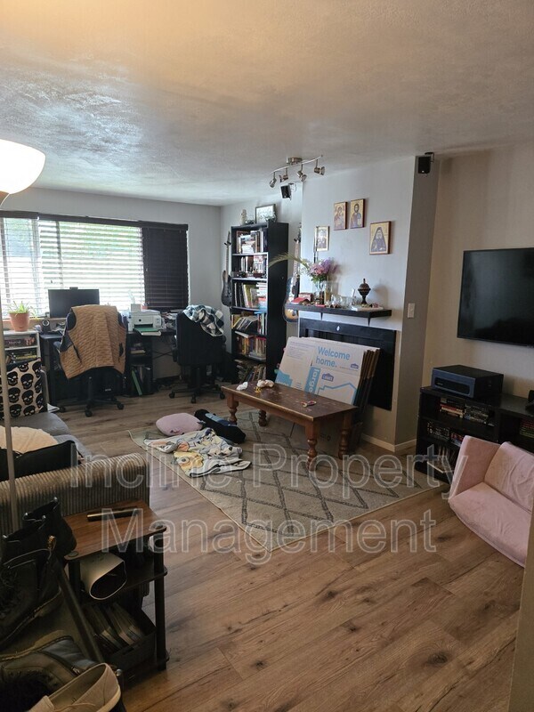 Foto del edificio - 4758 S 700 E