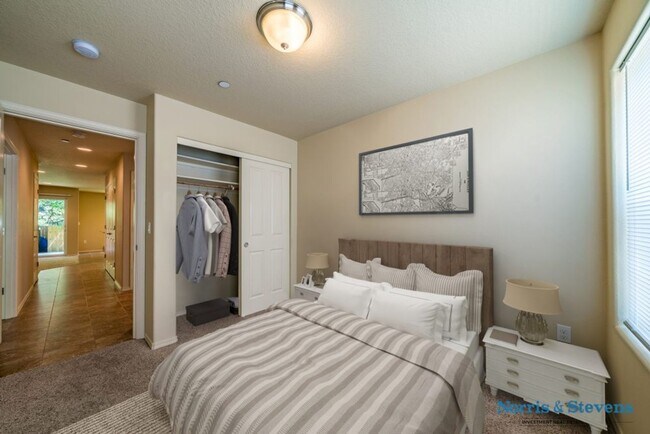 Building Photo - Cute & Quiet!