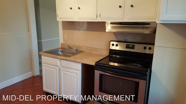 Foto del edificio - 2 br, 1 bath House - 1 Spruce Avenue