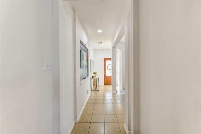 Foto del edificio - 25210 Hazel Ranch Dr