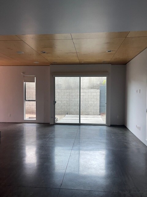 Building Photo - 3235 Fay Ave