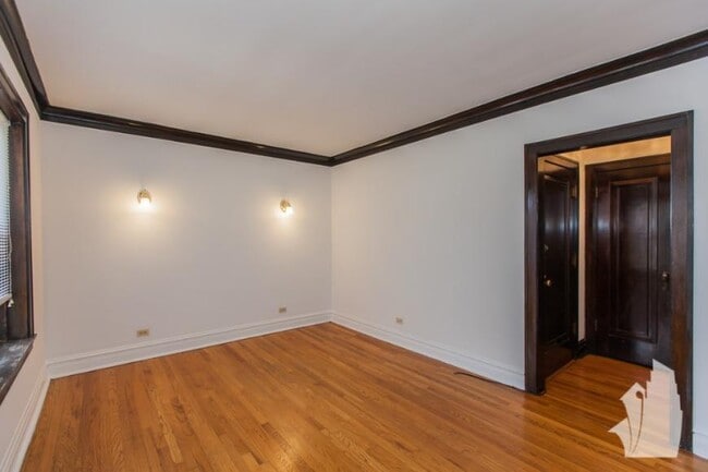 Foto del edificio - 1 bedroom in Chicago IL 60613