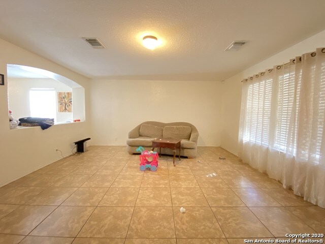 Foto del edificio - 10122 Cedarcliff