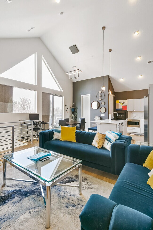 Foto del edificio - 3411 N Albion St