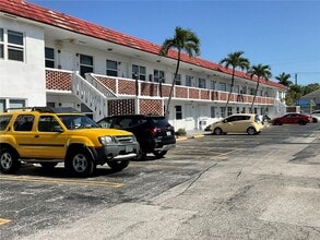 Building Photo - 22 SE 3rd Terrace