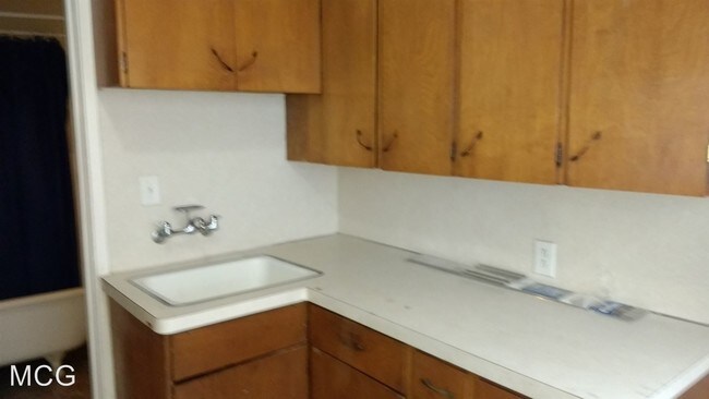 Building Photo - 490 26th St