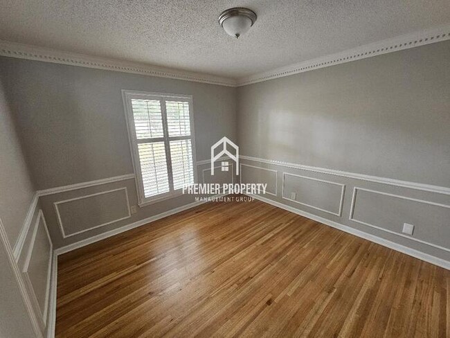 Building Photo - 6151 Haddington Dr