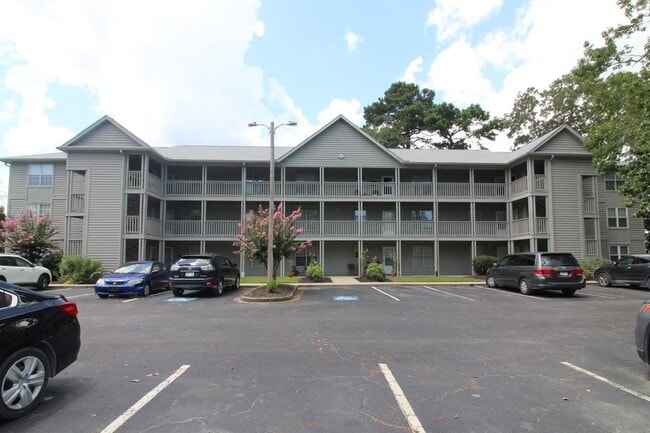 Foto del edificio - 922 Fairwood Lakes Dr