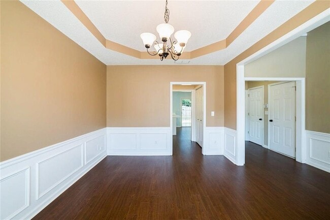 Building Photo - 3495 Ridgefair Dr