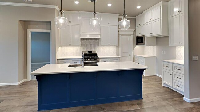 Foto del edificio - 5300 Skylar Rae Rd