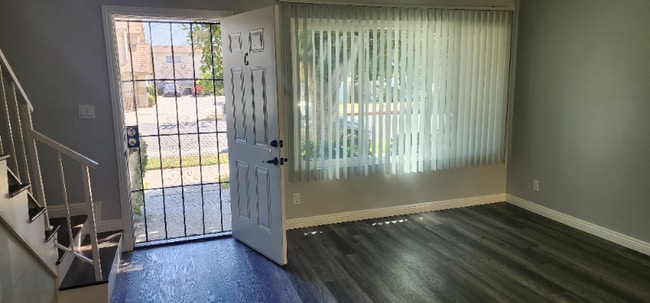 Foto del edificio - 402 N Alhambra Ave