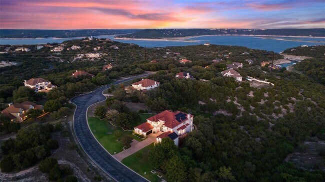 Building Photo - 4415 Lago Viento