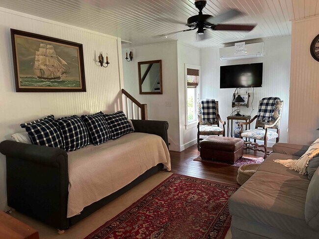 Foto del edificio - 53 Harbor Dr