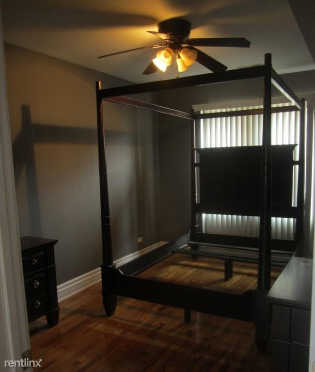 Building Photo - 2 br, 1 bath Condo - 40 N Menard Ave 3 Unit 3